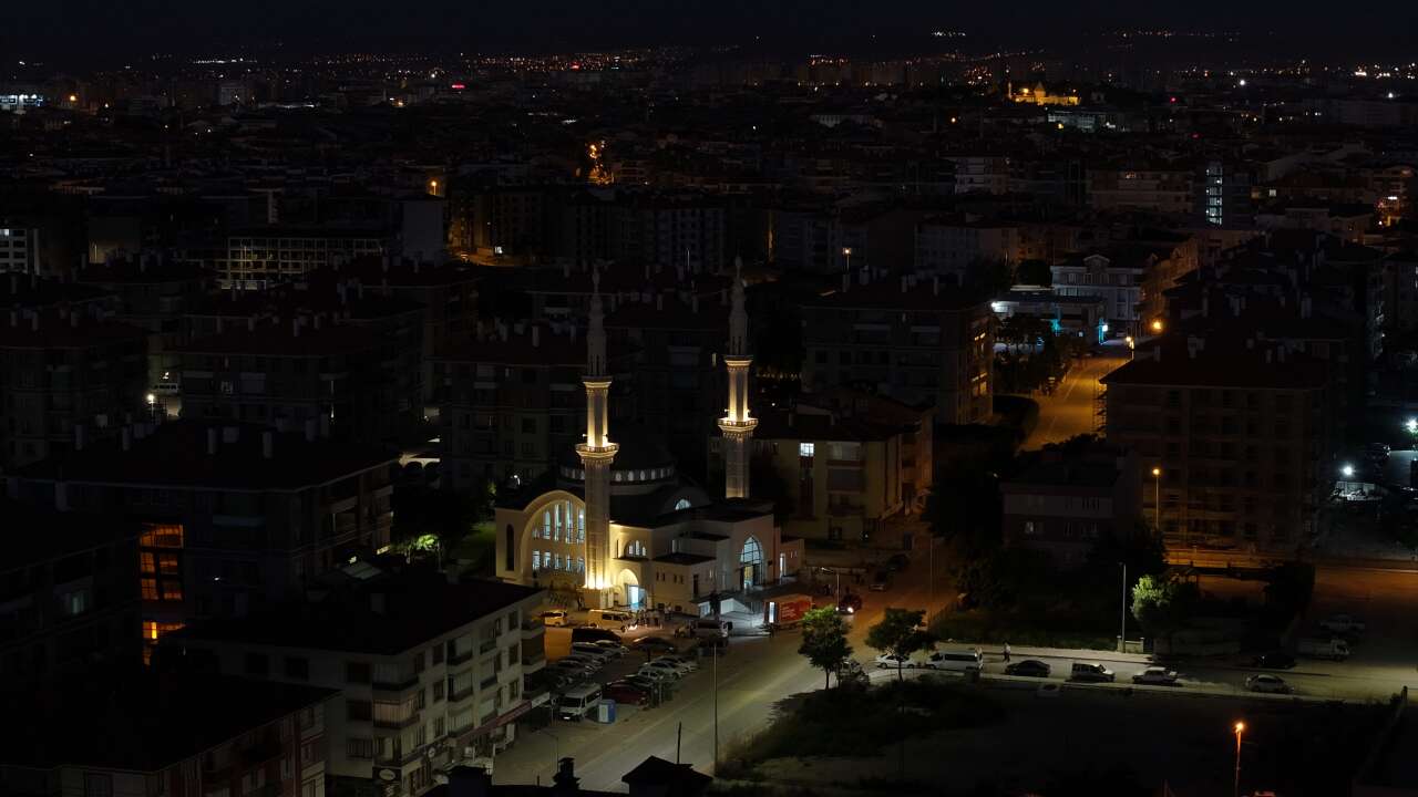 Konya’da çocuklar bisiklet için camiye koştu! Başkan Altay da coşkuya ortak oldu 9